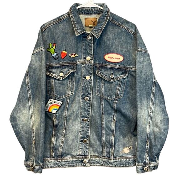 AMERICAN EAGLE Denim Jean Jacket Women's Large Blue Patches Boyfriend Trucker - Picture 1 of 16